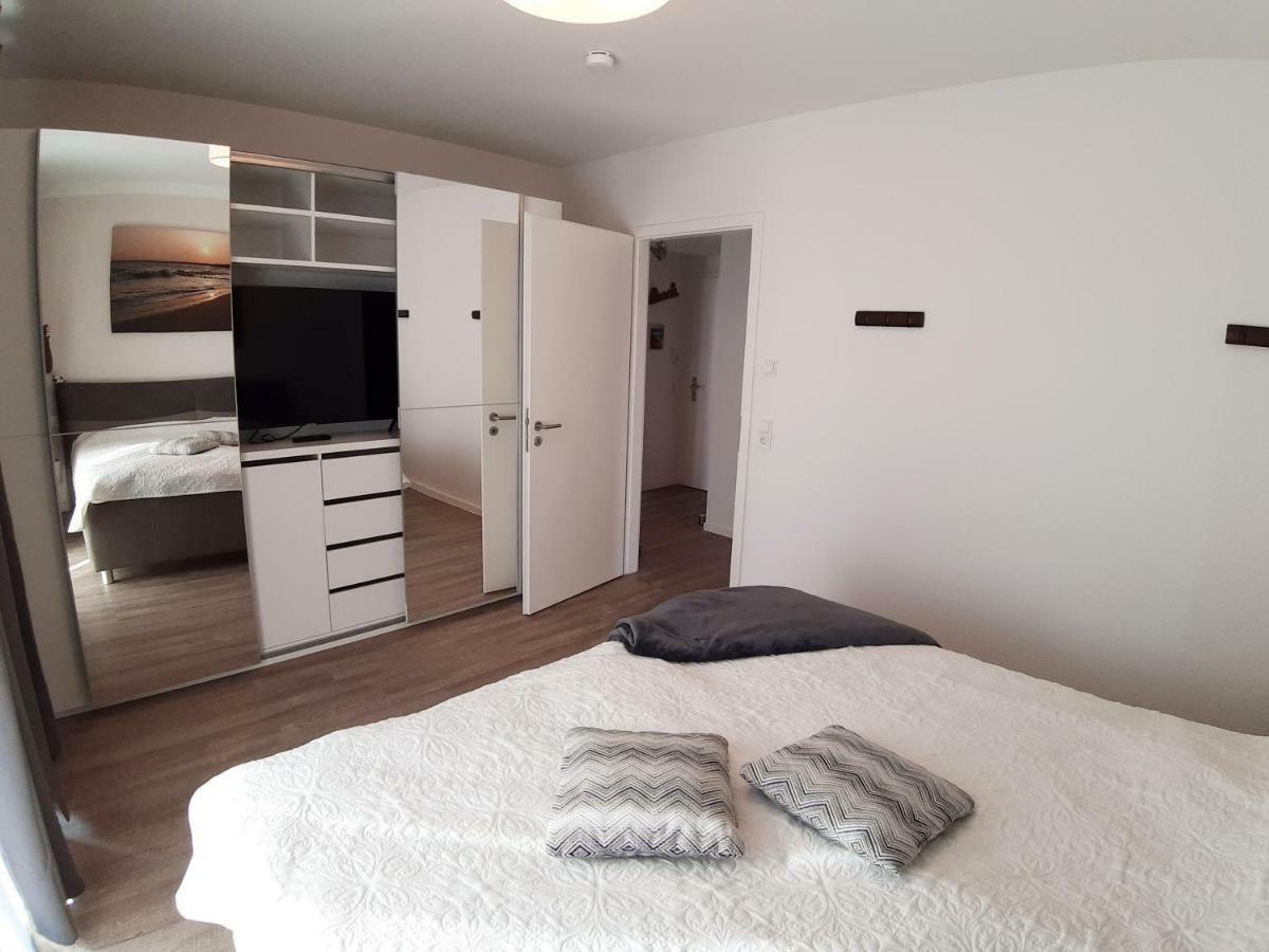 Ferienwohnung Strandraeuber Glowe Exteriör bild