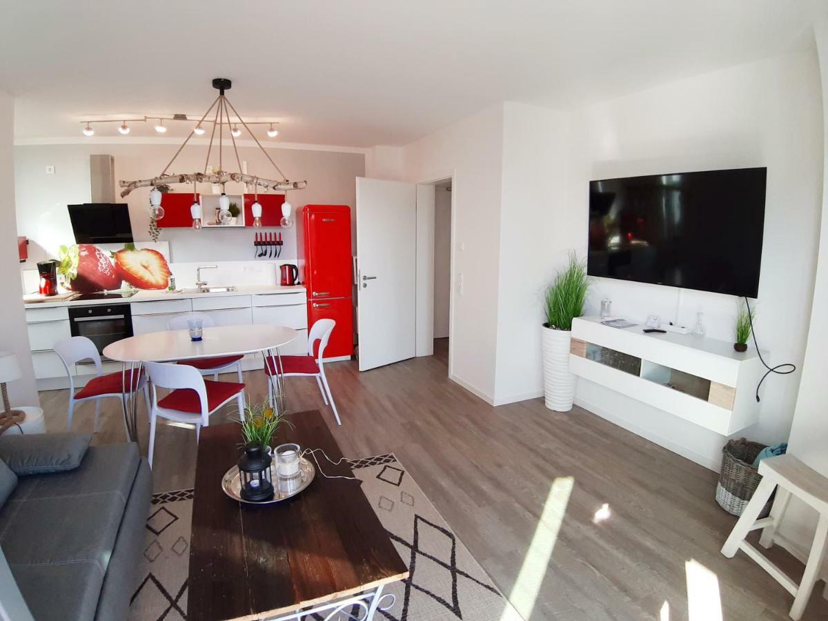 Ferienwohnung Strandraeuber Glowe Exteriör bild